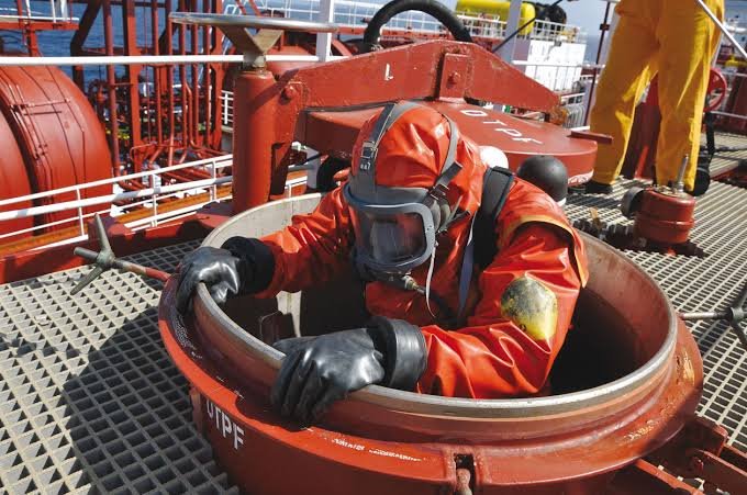Confined Space Entry & Rescue Training